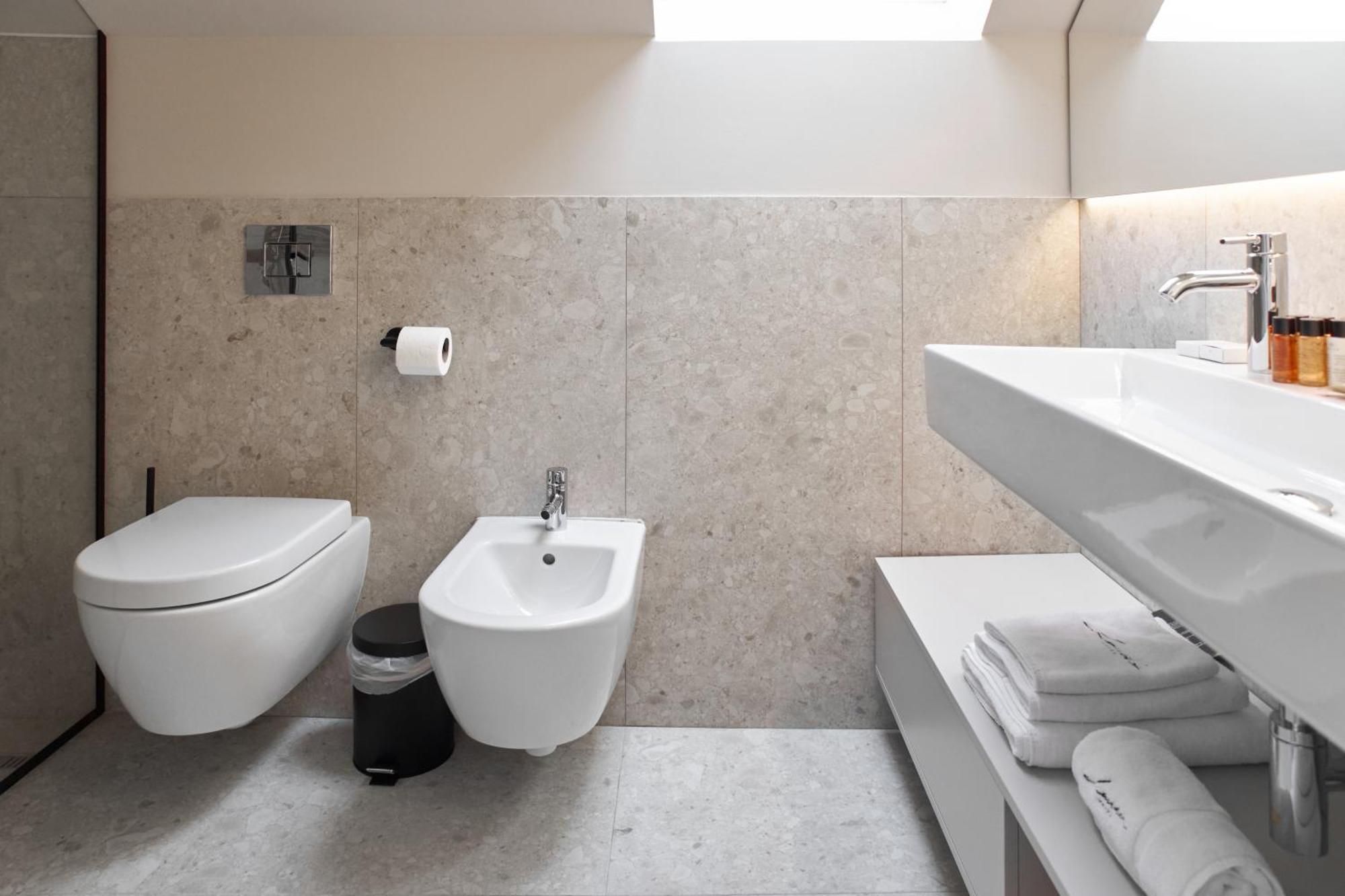 Hotel Laudon Uzhhorod Ruang foto