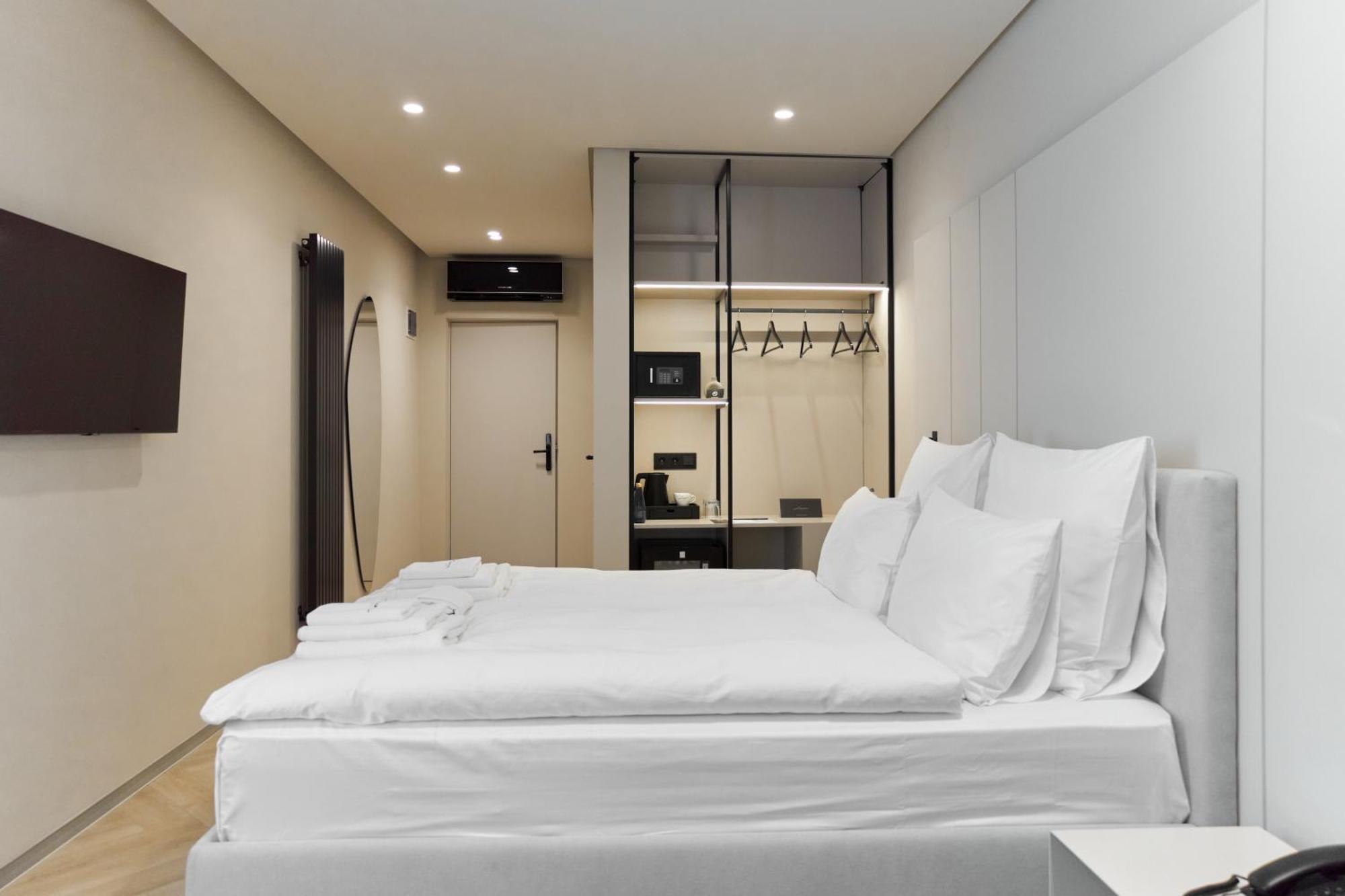 Hotel Laudon Uzhhorod Ruang foto
