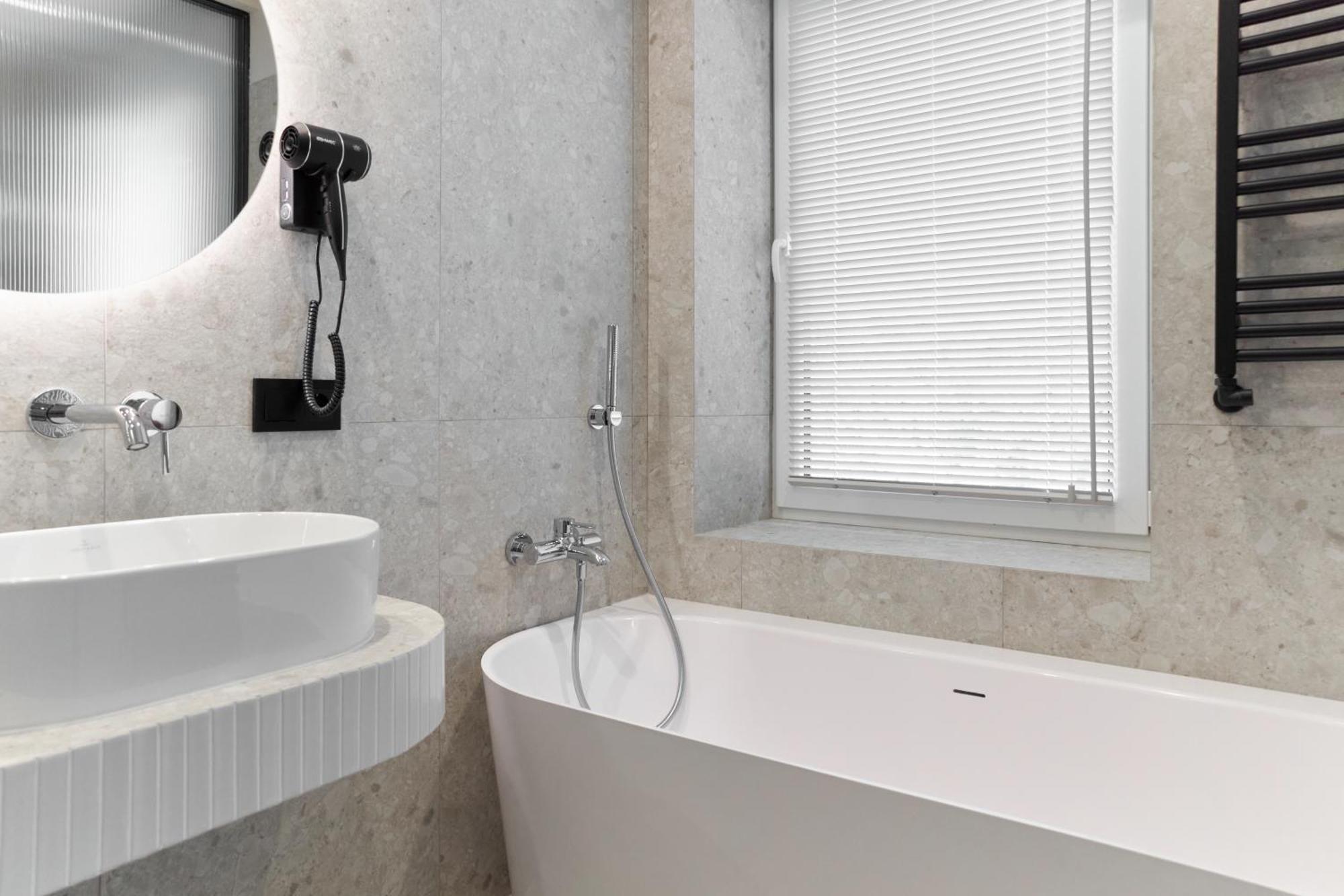 Hotel Laudon Uzhhorod Ruang foto