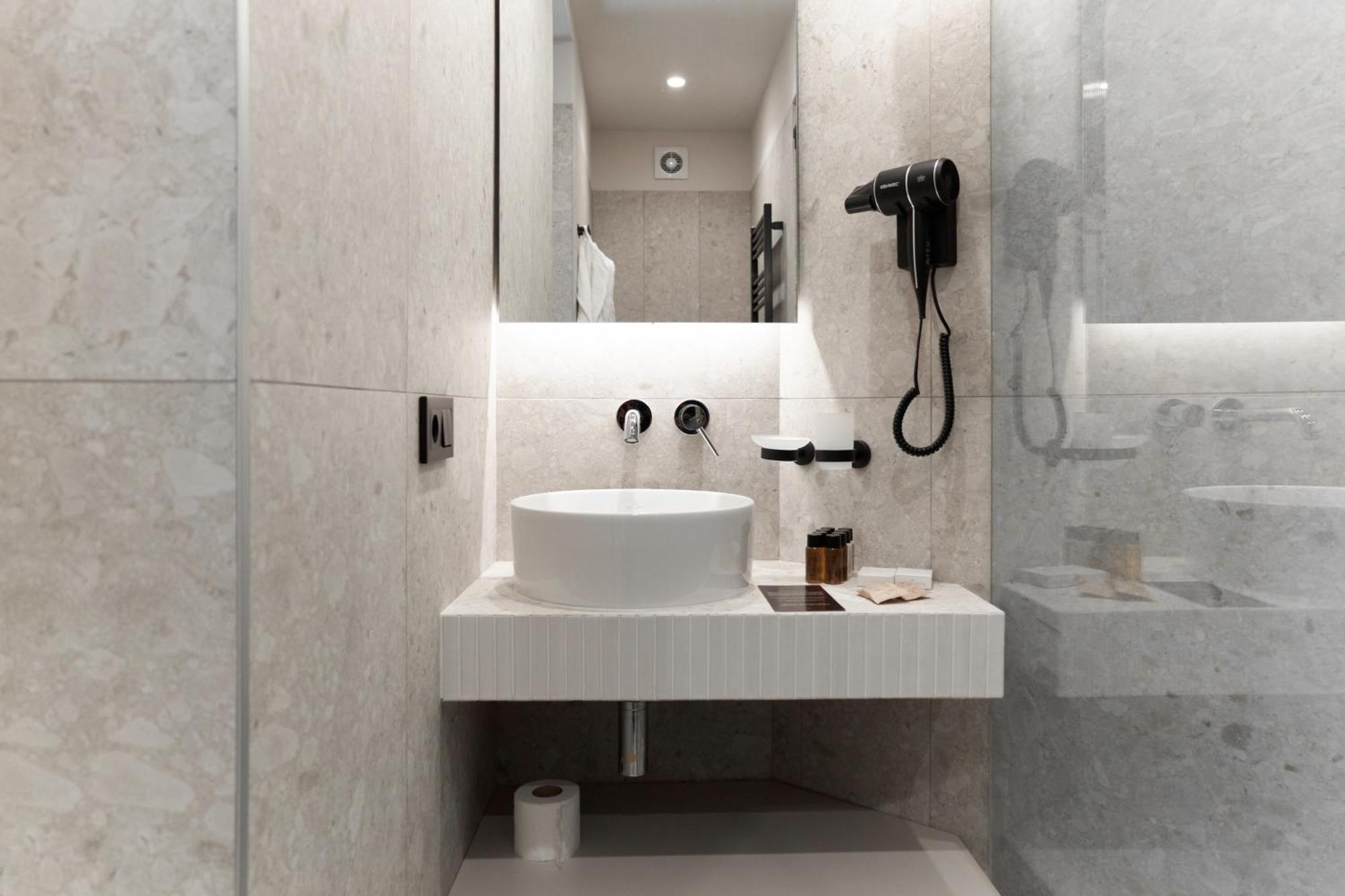 Hotel Laudon Uzhhorod Ruang foto