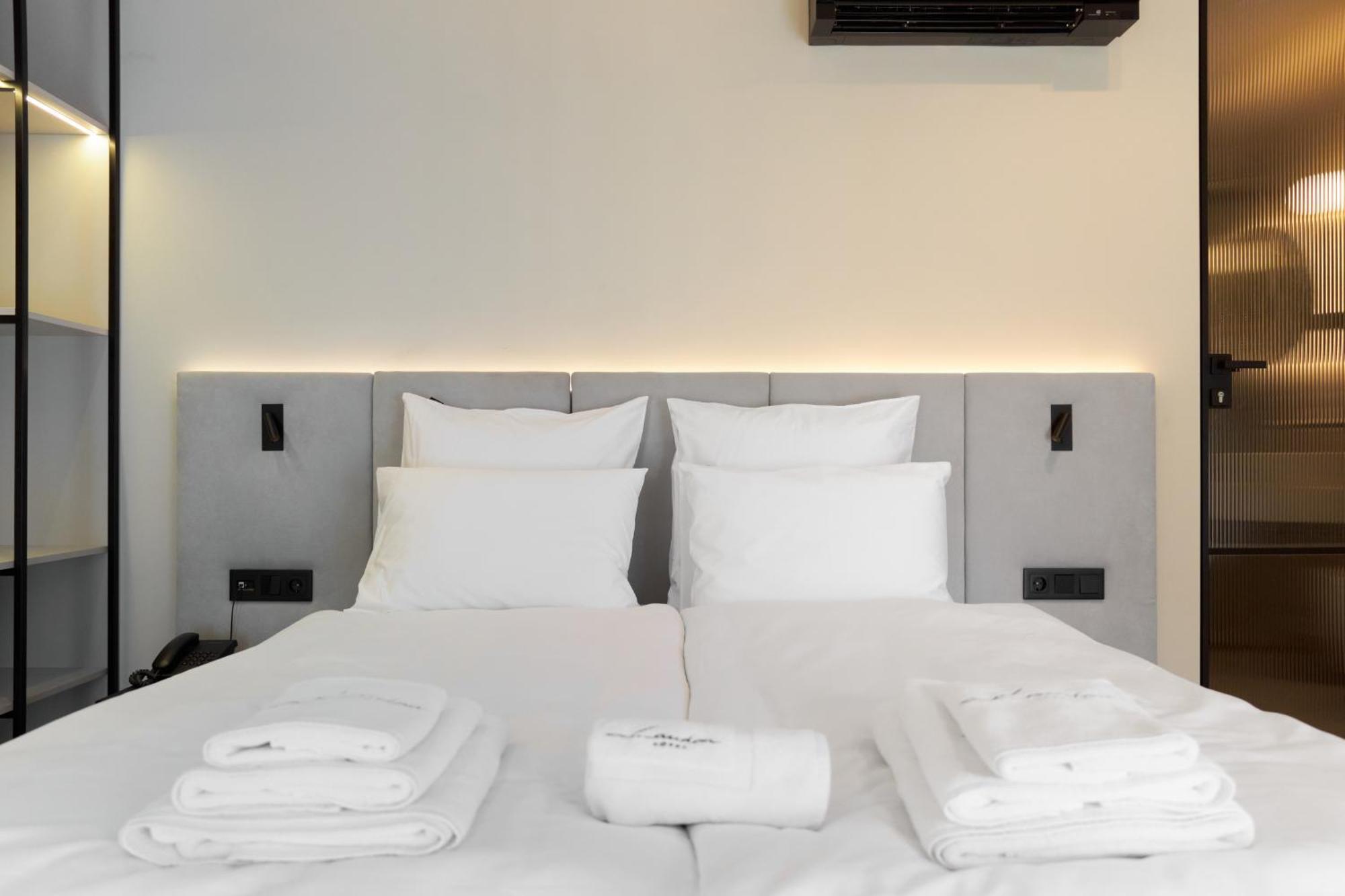 Hotel Laudon Uzhhorod Ruang foto