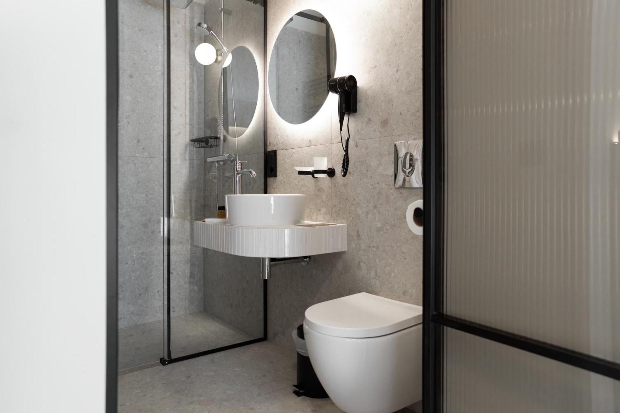 Hotel Laudon Uzhhorod Ruang foto