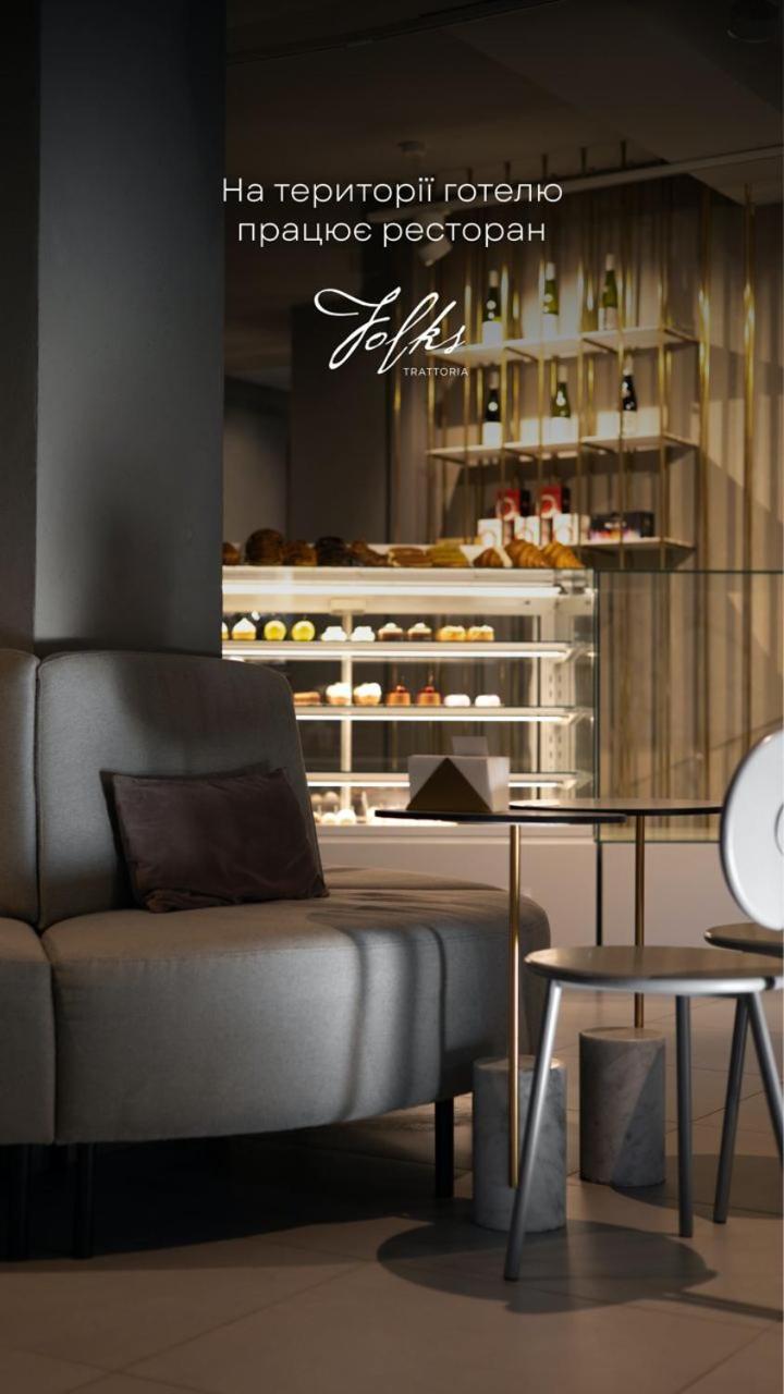 Hotel Laudon Uzhhorod Bagian luar foto